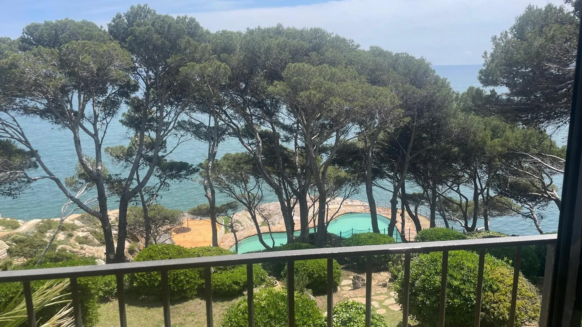 Apartment Holiday Duplex Cap Sa Sal At The Edge Of The Sea Begur